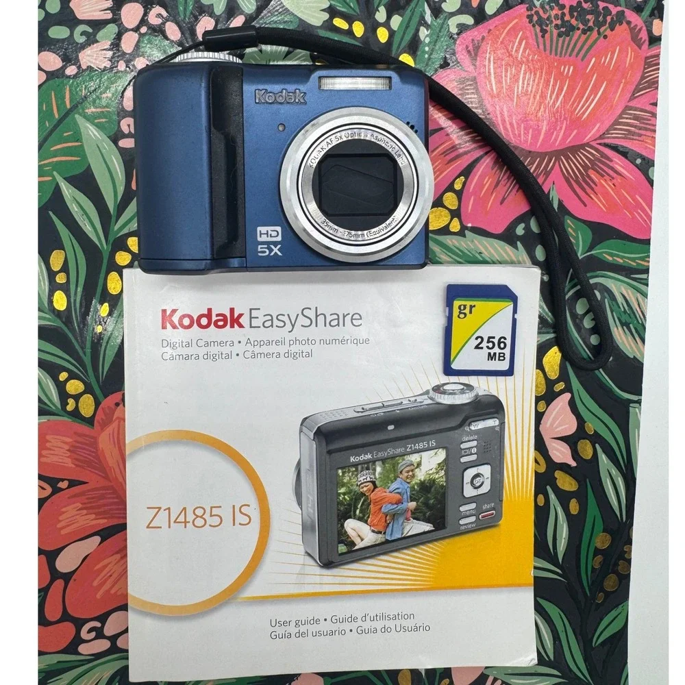 Kodak EasyShare Z1485 IS Digital Camera Blue 14MP 5x Optical Zoom HD Video